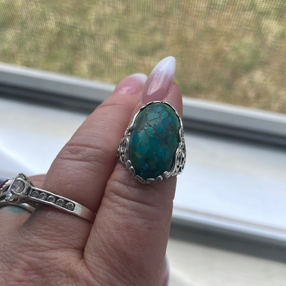 Other - Pretty ring